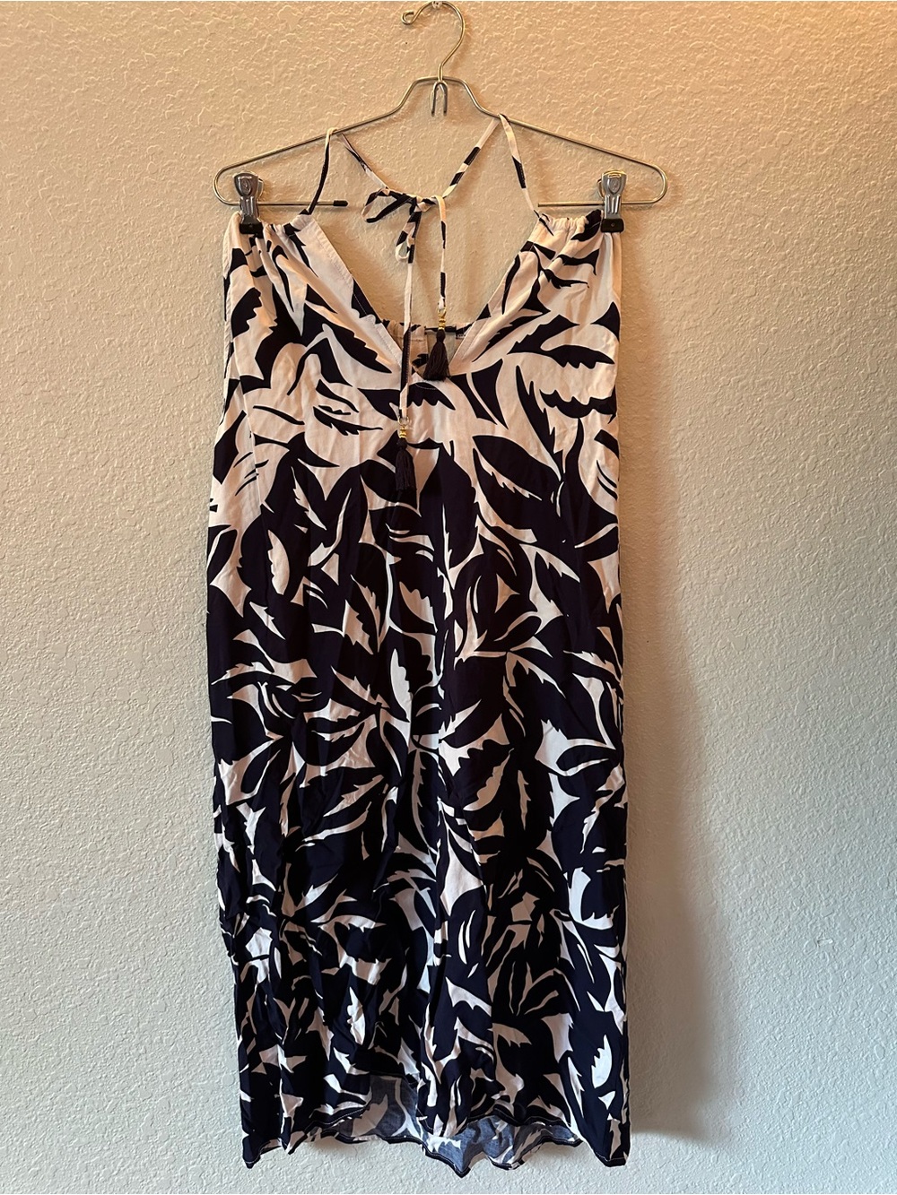 Tommy Bahama // Navy & White Leaf-Print mini dress